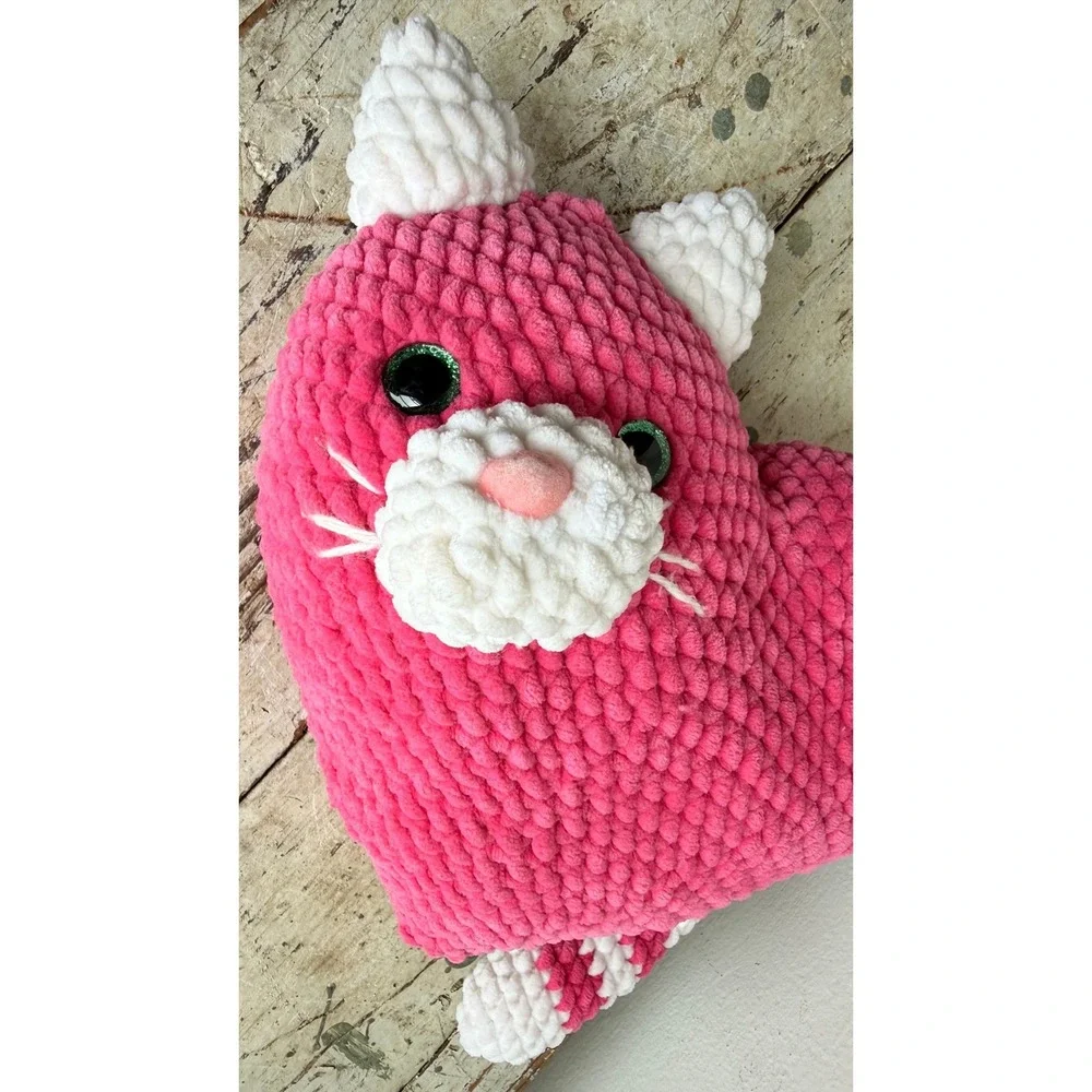 Handmade Knitted Heart Cat Plush Pink White Amigurumi Stuffed Animal